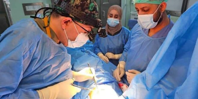 فريق طبي بمستشفى الشهيد الصدر التعليمي في ميسان يستأصل ورم سرطاني معقد في الرئة لطفل بعمر (9) سنوات
