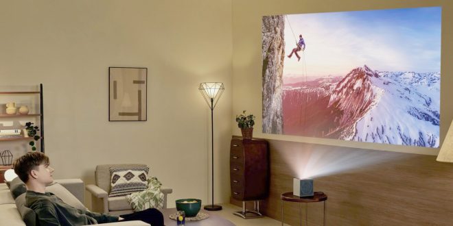 يوفر جهاز LG CineBeam S تجربة مشاهدة لا مثيل لها ومرونة غير مسبوقة