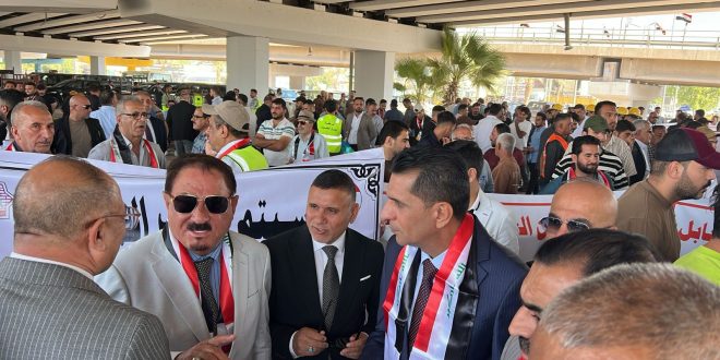 اتحاد المقاولين العراقيين ينظم تظاهرة تطالب بصرف مستحقاتهم المالية المتأخرة