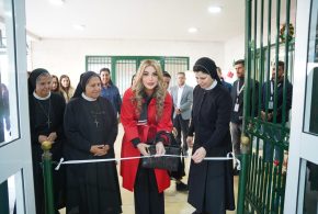 سارة السهيل تفتتح معرض الكتاب “من الصفحة إلى الحياة” في مدرسة راهبات الوردية – مرج الحمام