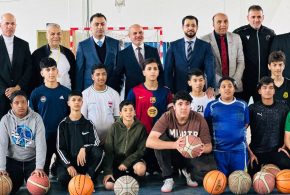 وفد وزاري يطلع على واقع العمل في قسم النشاط الرياضي والكشفي بتربية البصرة