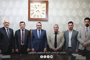 السنافي يلتقي الأسدي ويناقشان ملفات الضمان وتسجيل العمالة في المشاريع