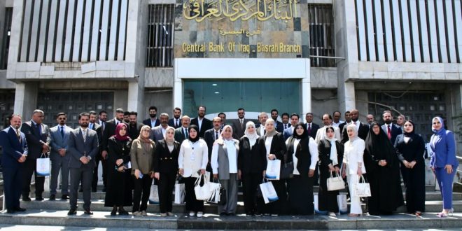 تحت شعار: (الصحة المالية… طريق الأفراد نحو شمول مالي مستدام وأكثر استقرار) مدير البنك المركزي العراقي/ فرع البصرة يعقد اجتماعين موسعين مع رابطتي المصارف الخاصة والإسلامية ومدراء المصارف وشركات الدفع الإلكتروني في المحافظة تحت شعار: (الصحة المالية… طريق الأفراد نحو شمول مالي مستدام وأكثر استقرار) مدير البنك المركزي العراقي/ فرع البصرة يعقد اجتماعين موسعين مع رابطتي المصارف الخاصة والإسلامية ومدراء المصارف وشركات الدفع الإلكتروني في المحافظة